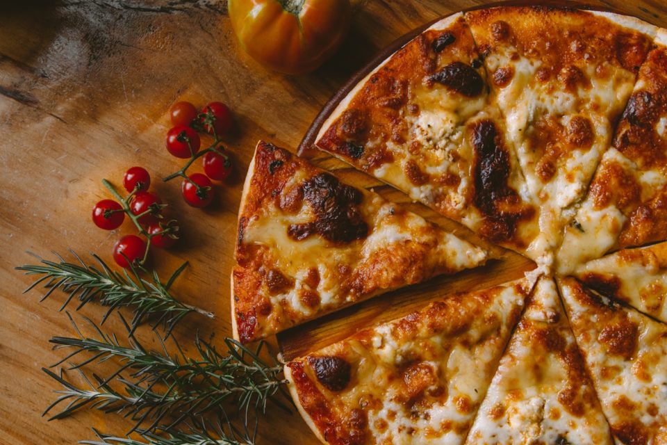 Pizza — Cukiernia Szarotka Milówka